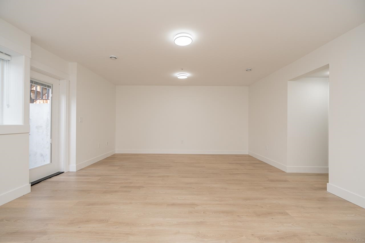 Front Yard Photo of 20549 74b Avenue, Langley, BC