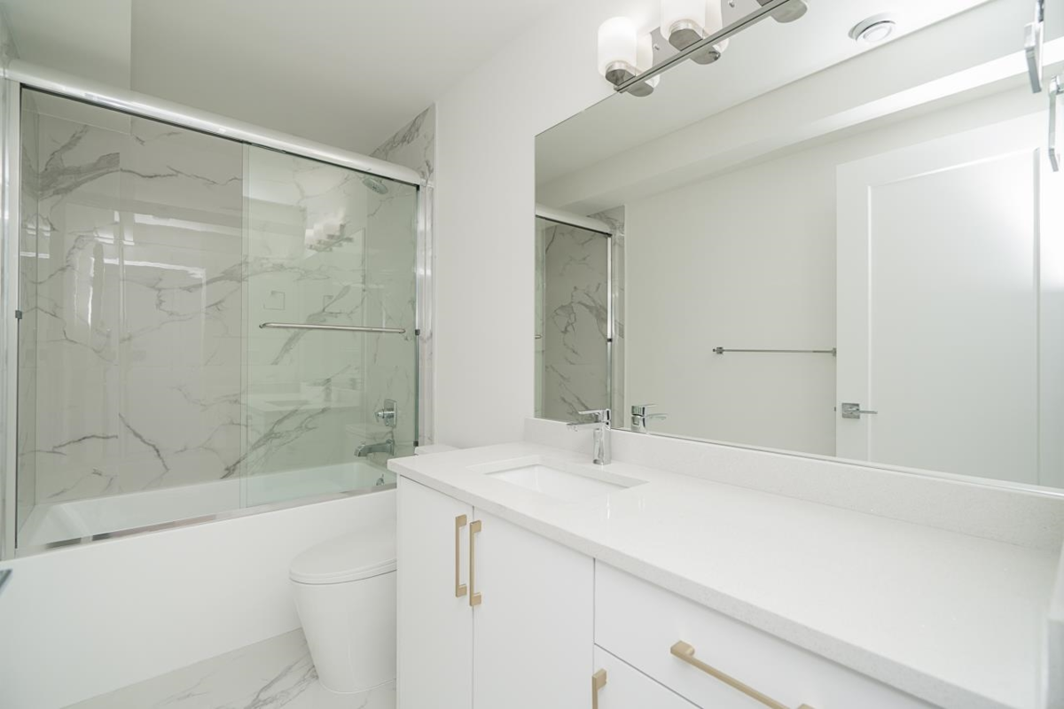 Hot Tub / Spa Photo of 20549 74b Avenue, Langley, BC