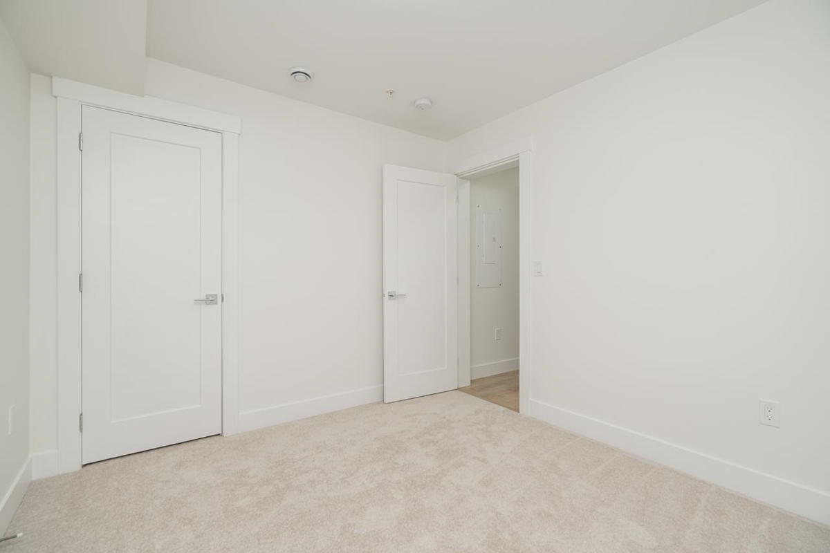 Swimming Pool Photo of 20549 74b Avenue, Langley, BC