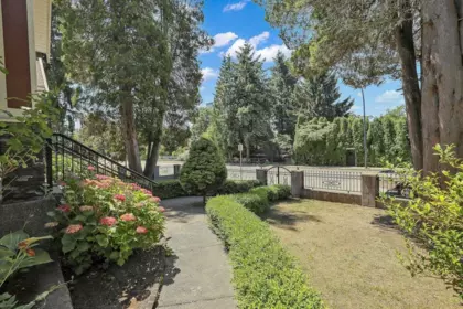 10600 Whalley Boulevard, Surrey, BC, Surrey — Single Family Residence for sale
