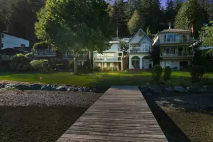25 Lakeshore Drive, Cultus Lake, BC, Cultus Lake — Single Family Residence for sale