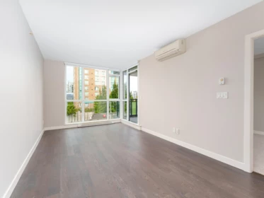 605 6180 Cooney Road, Richmond, BC, Richmond — Apartment/Condo for sale