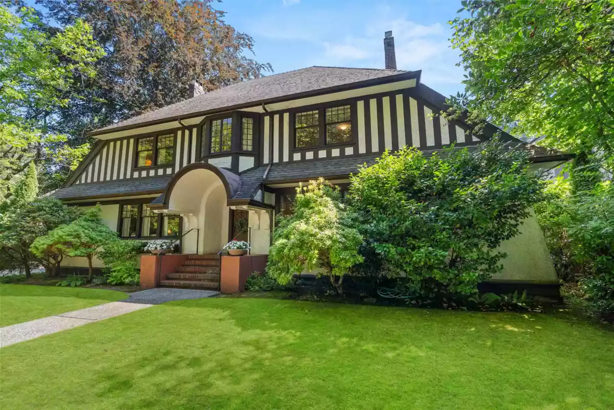 Living Room Photo of 4412 Marguerite Street, Vancouver, BC