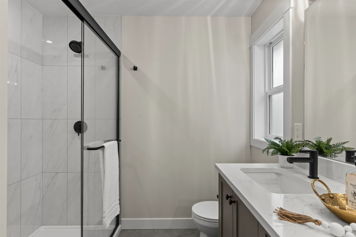 Laundry Room Photo of 113 46211 Promontory Road, Chilliwack, BC