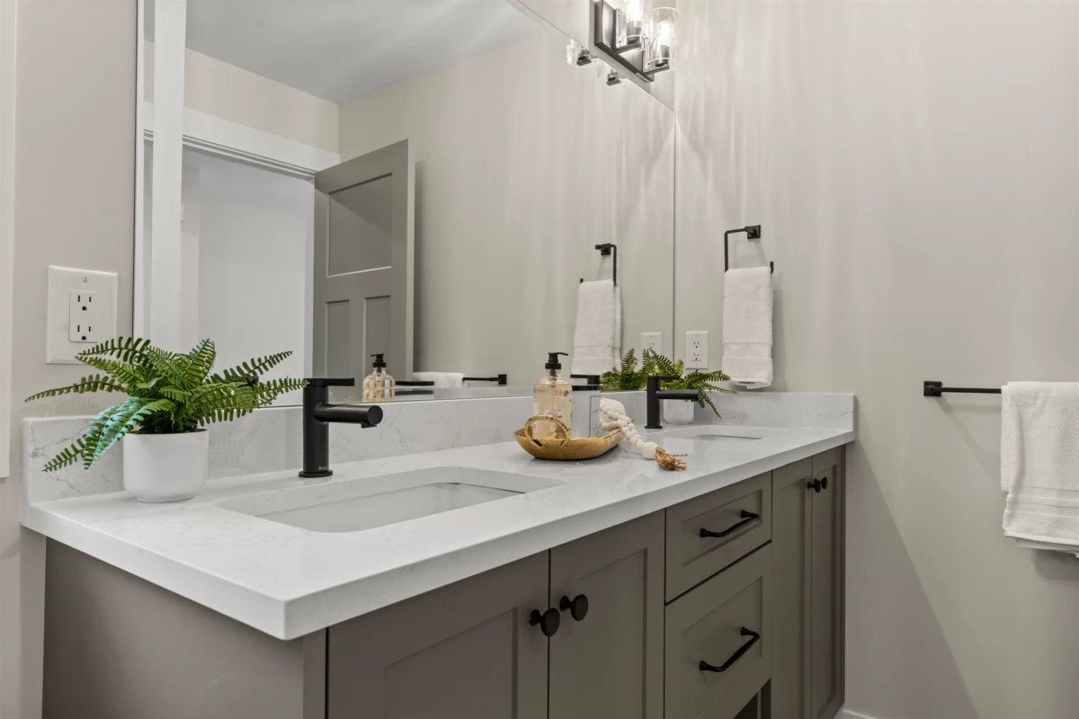 Mudroom Photo of 113 46211 Promontory Road, Chilliwack, BC