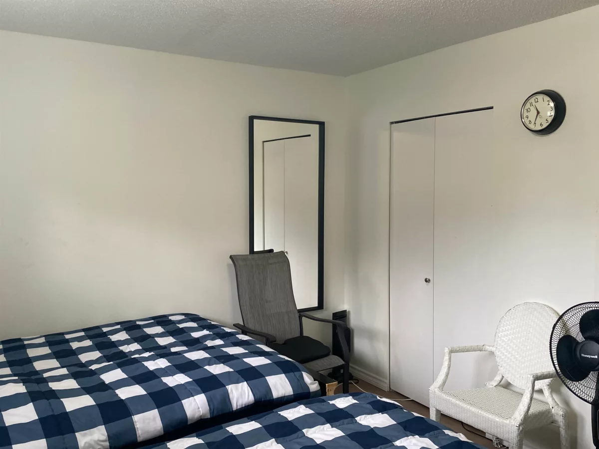 Backyard Photo of 13728 Blackburn Avenue, White Rock, BC