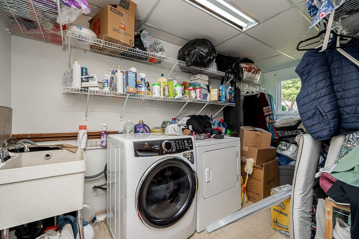 Front Yard Photo of 13728 Blackburn Avenue, White Rock, BC