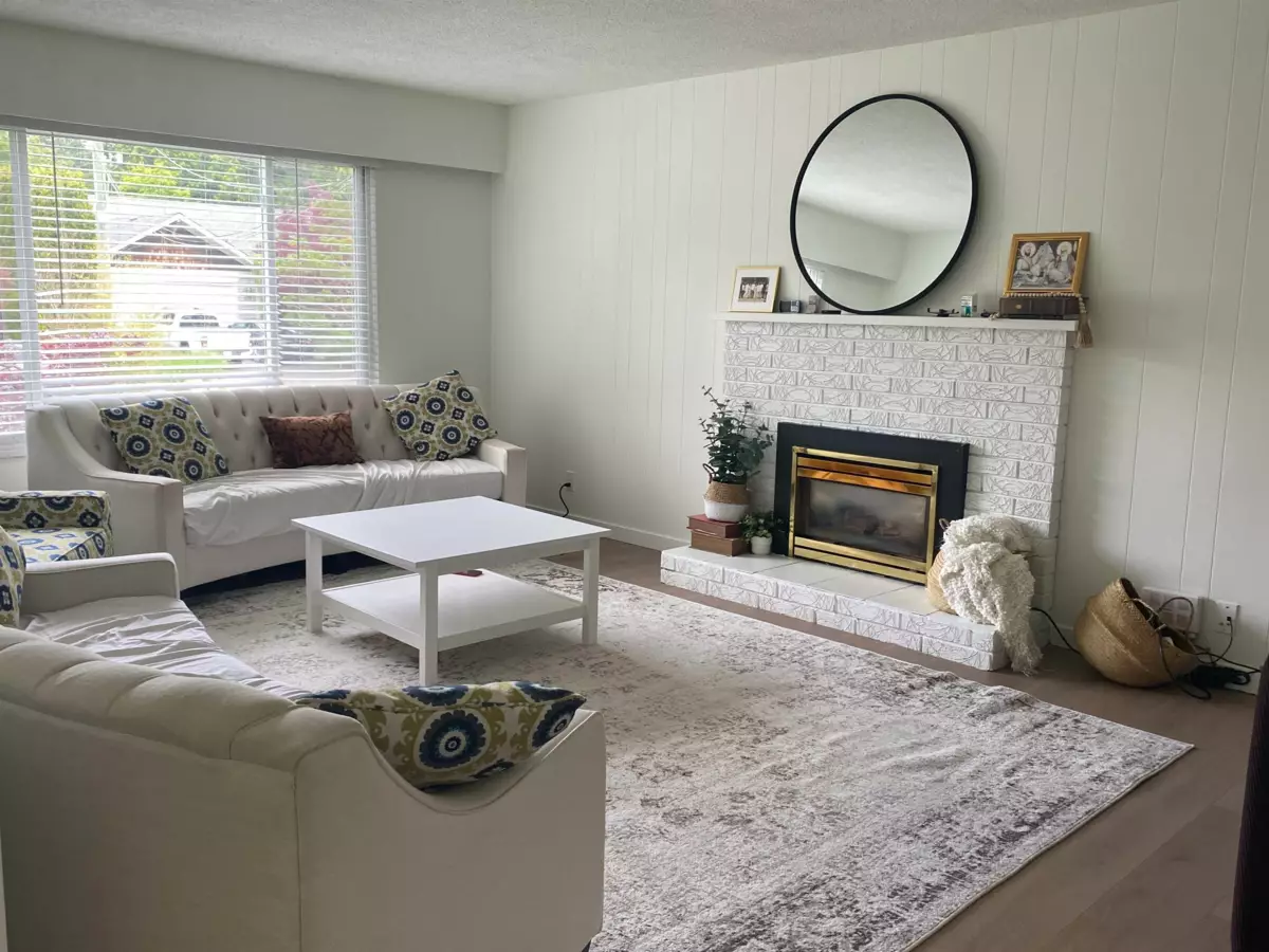 Garden / Landscaping Photo of 13728 Blackburn Avenue, White Rock, BC