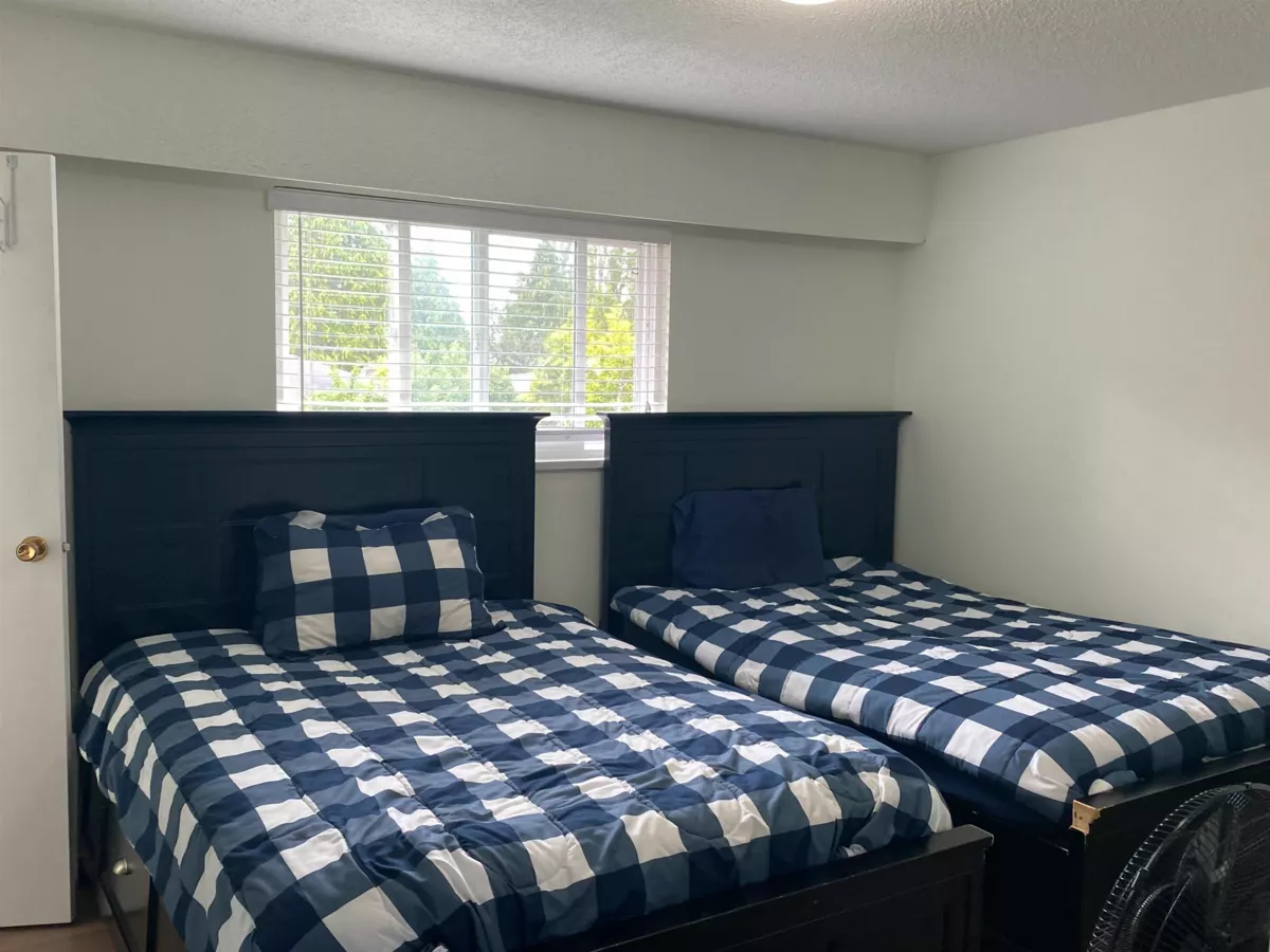 Hallway Photo of 13728 Blackburn Avenue, White Rock, BC