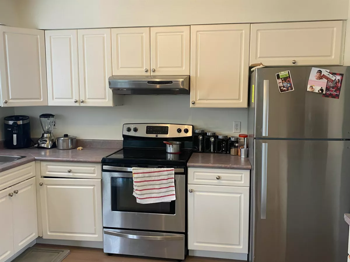 Primary Bedroom Photo of 13728 Blackburn Avenue, White Rock, BC