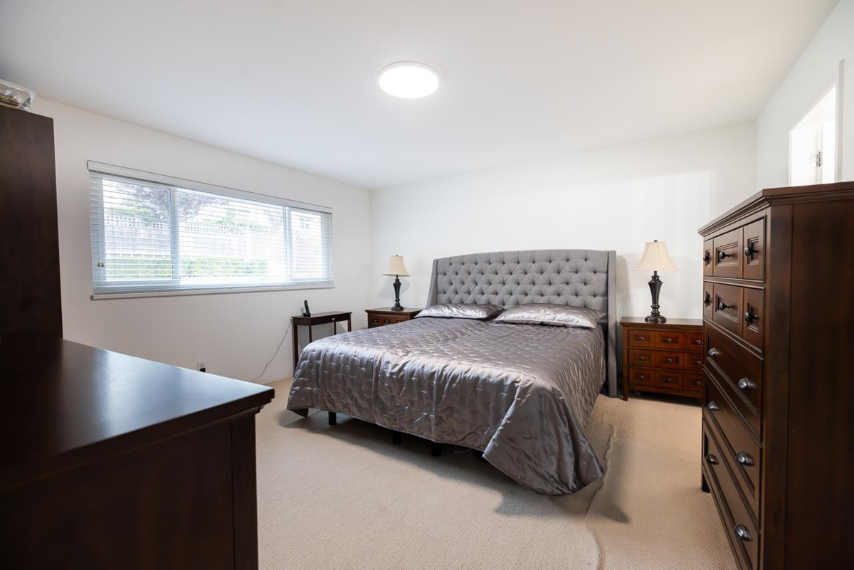 Hallway Photo of 432 Riverview Crescent, Coquitlam, BC