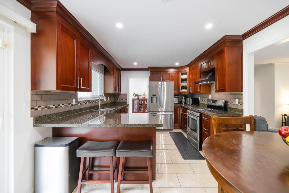 Powder Room Photo of 432 Riverview Crescent, Coquitlam, BC