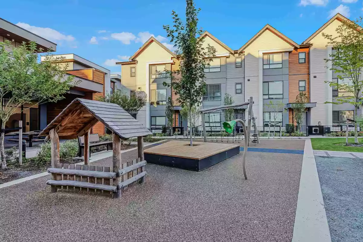 Bedroom 3 Photo of 14 30530 Cardinal Avenue, Abbotsford, BC