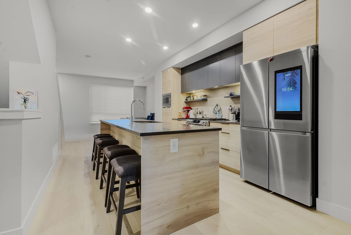 Exterior Rear Photo of 14 30530 Cardinal Avenue, Abbotsford, BC