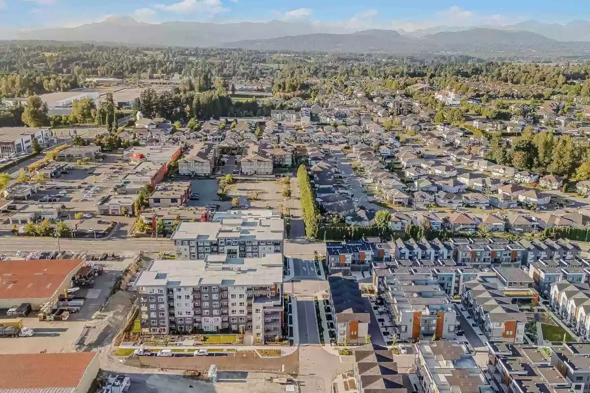 Guest Bathroom Photo of 14 30530 Cardinal Avenue, Abbotsford, BC