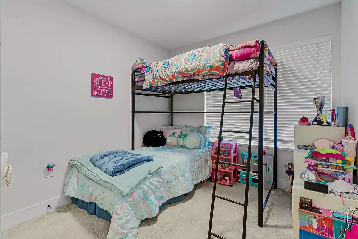 Laundry Room Photo of 14 30530 Cardinal Avenue, Abbotsford, BC