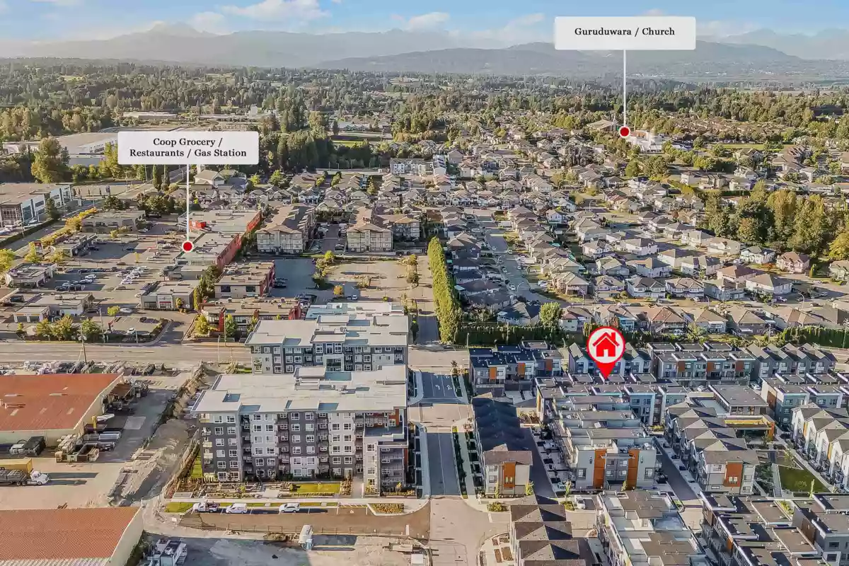 Swimming Pool Photo of 14 30530 Cardinal Avenue, Abbotsford, BC