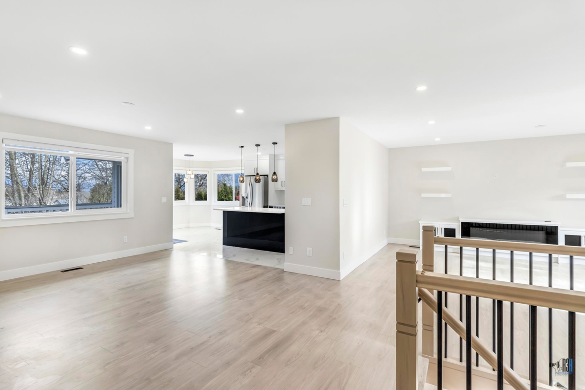 Family Room Photo of 15285 28 Avenue, Surrey, BC