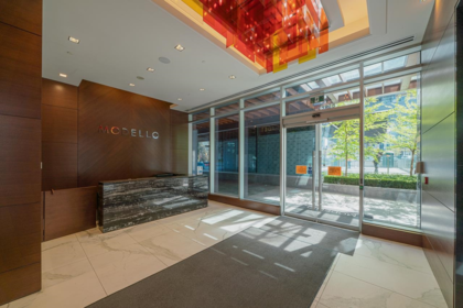 2203 4360 Beresford Street, Burnaby, BC, Burnaby — Apartment/Condo for sale