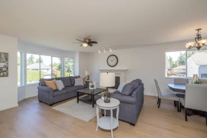 18638 59 Avenue, Surrey, BC, Surrey — Single Family Residence for sale