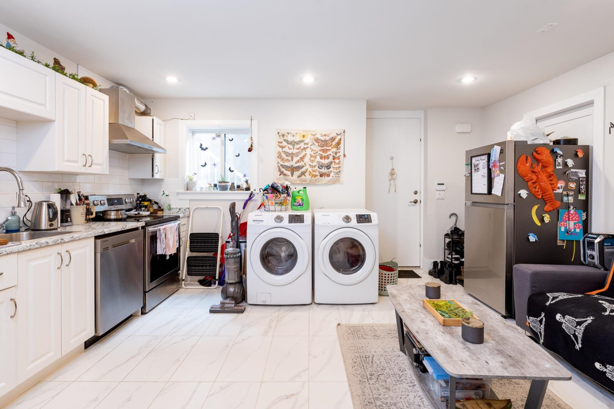 Aerial View of 1393 Greenbriar Way, North Vancouver, BC