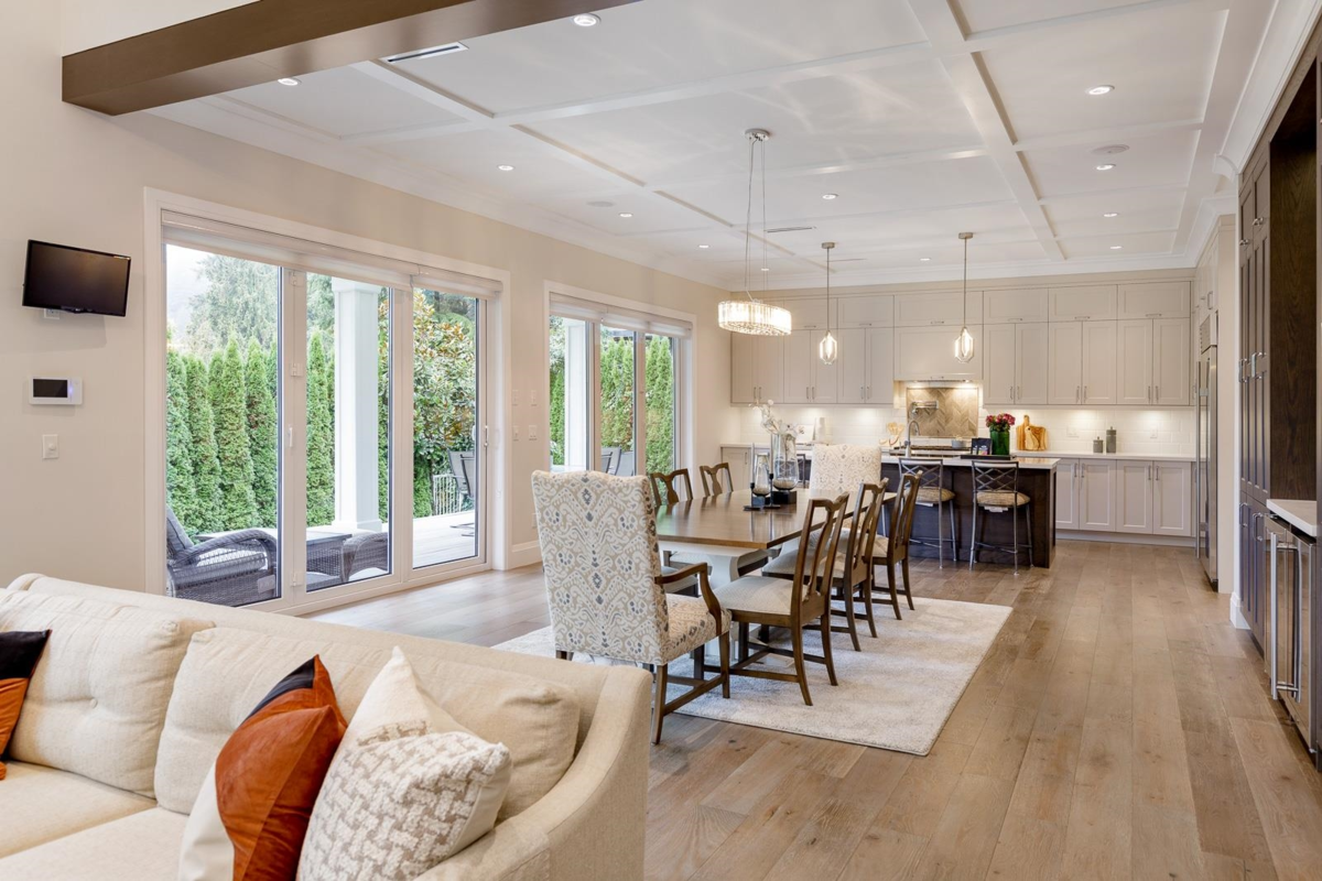 Breakfast Nook Photo of 1393 Greenbriar Way, North Vancouver, BC