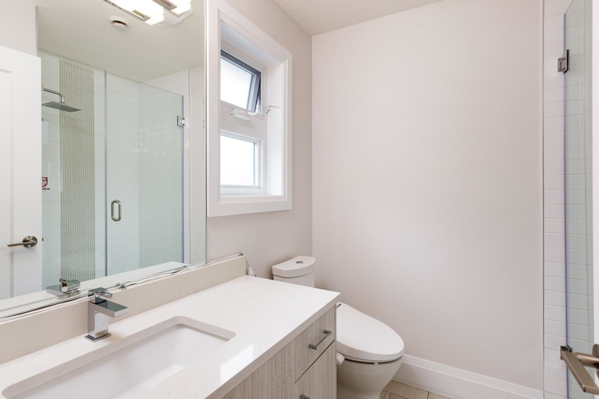 Front Yard Photo of 1393 Greenbriar Way, North Vancouver, BC