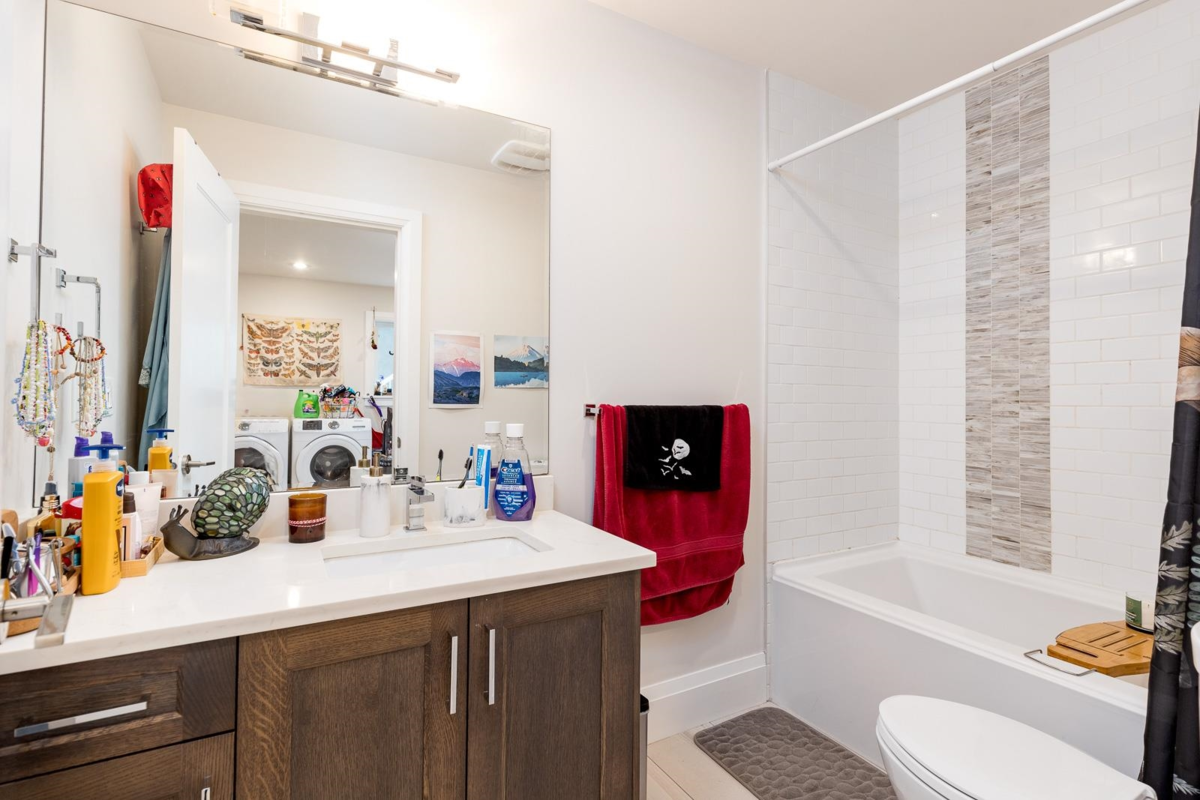 Neighborhood Park Photo Near 1393 Greenbriar Way, North Vancouver, BC