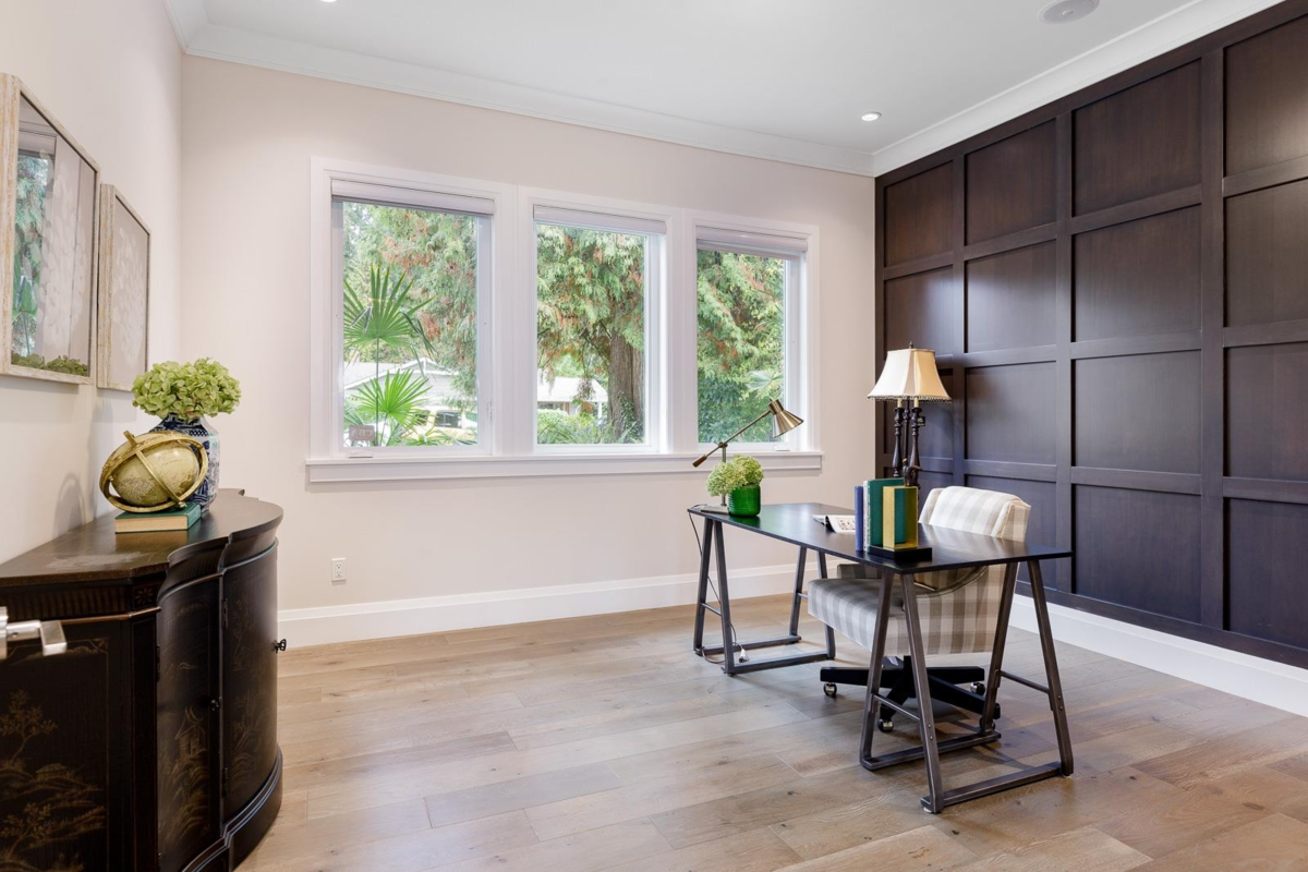 Powder Room Photo of 1393 Greenbriar Way, North Vancouver, BC