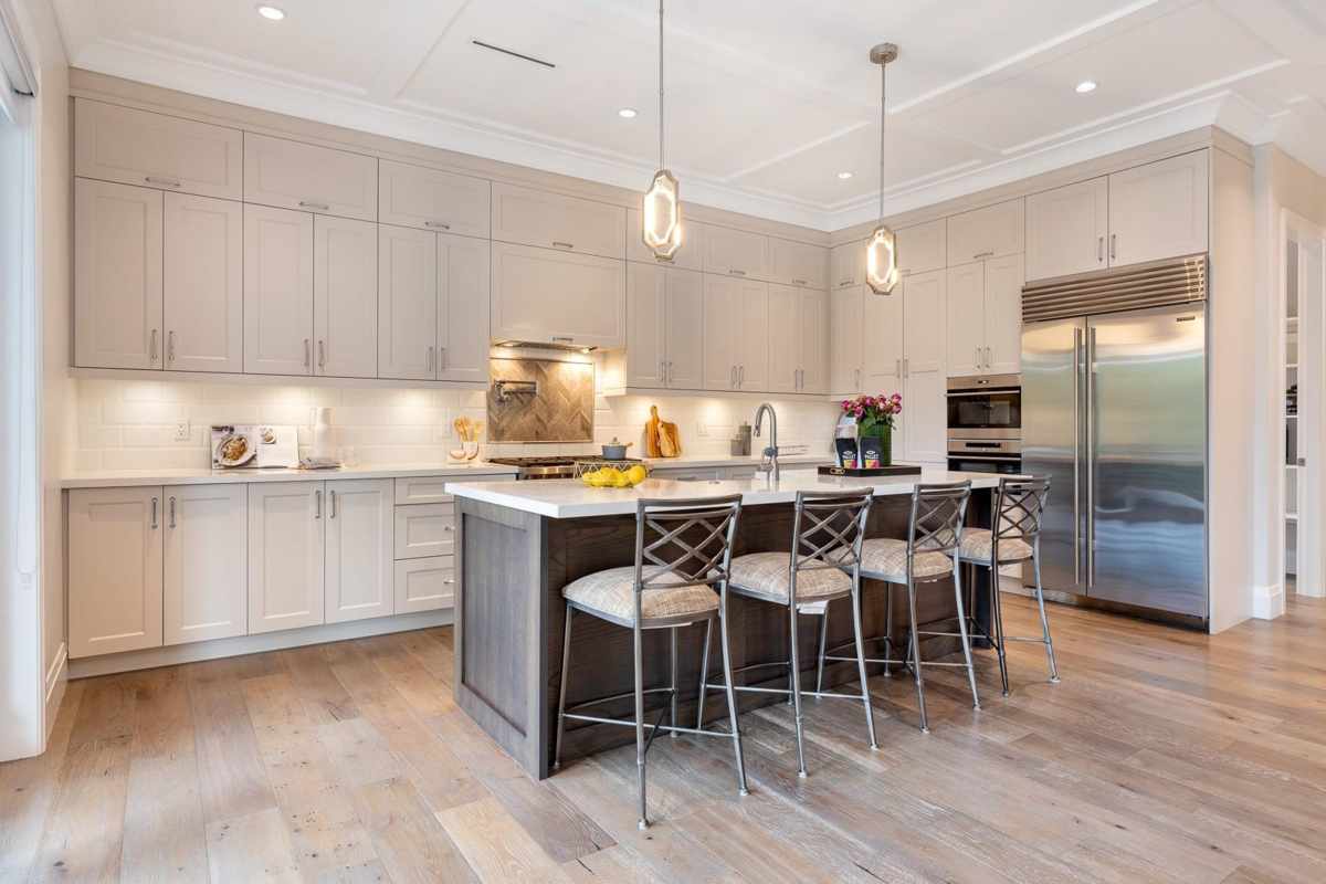 Primary Bathroom Photo of 1393 Greenbriar Way, North Vancouver, BC