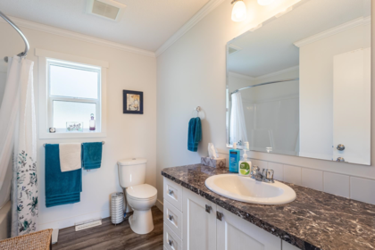 Guest Bathroom Photo of 23 4496 Sunshine Coast Highway, Sechelt, BC