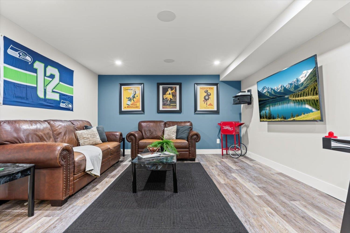 Staircase Photo of 5855 Carter Road, Chilliwack, BC