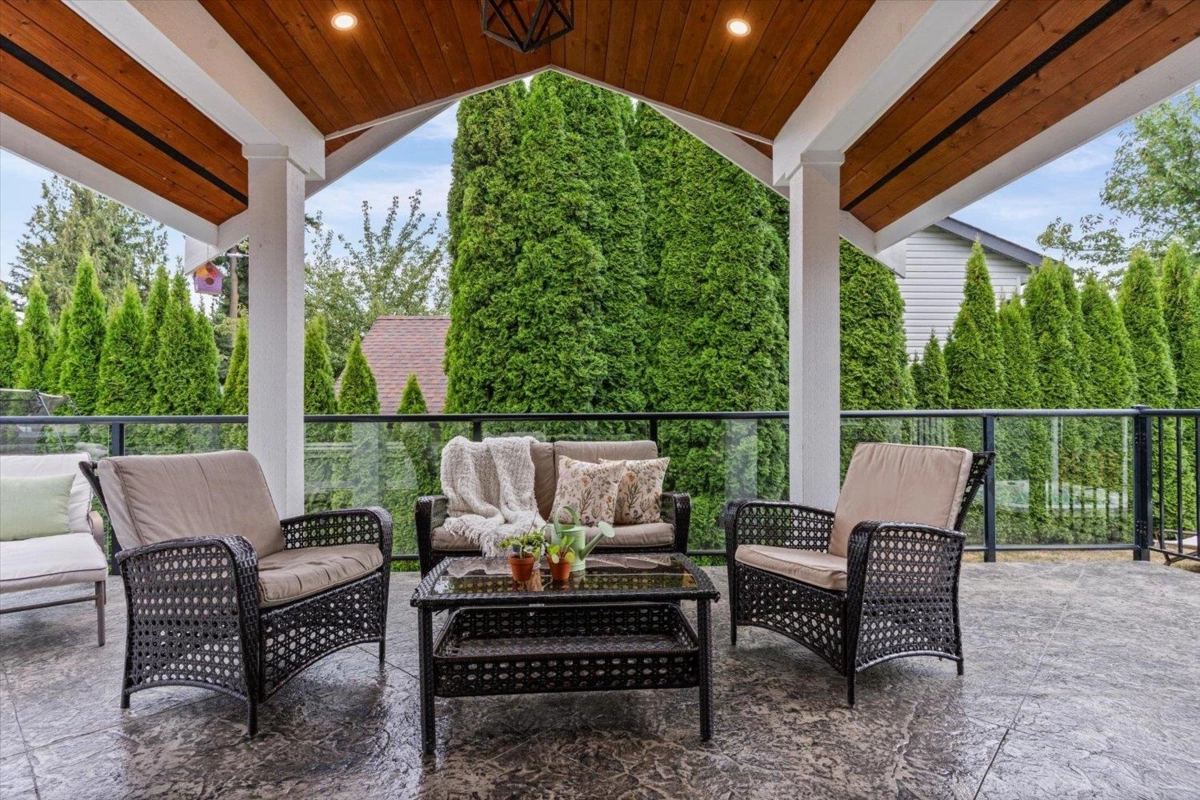 Swimming Pool Photo of 5855 Carter Road, Chilliwack, BC