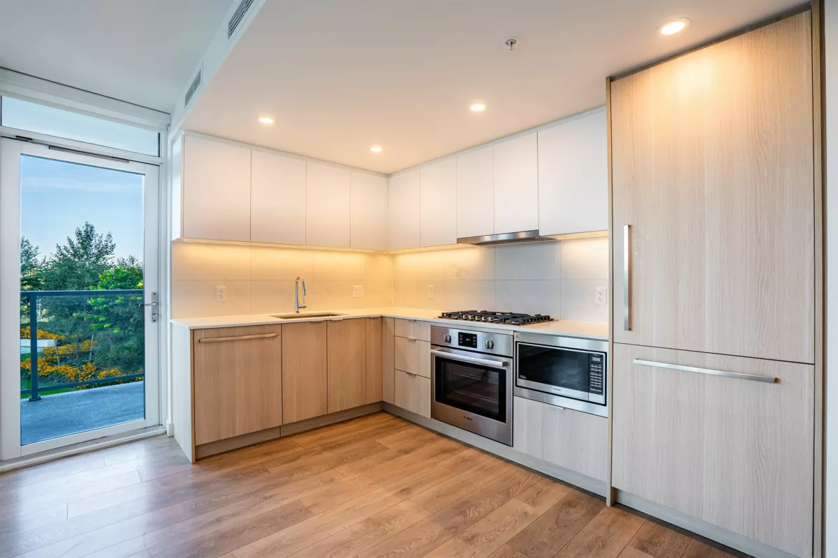 Kitchen Photo of 707 318 Alderson Avenue, Coquitlam, BC
