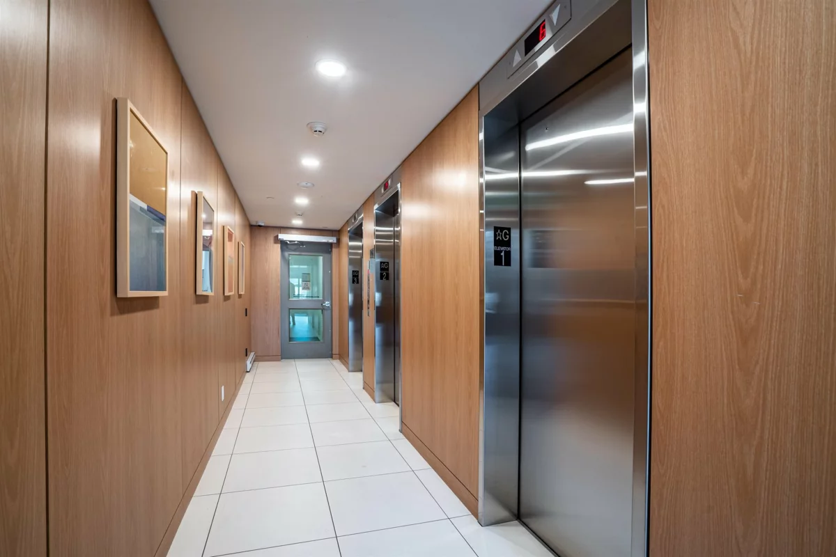 Powder Room Photo of 707 318 Alderson Avenue, Coquitlam, BC