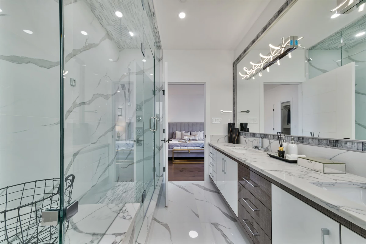 Guest Bathroom Photo of 3615 Yale Street, Vancouver, BC