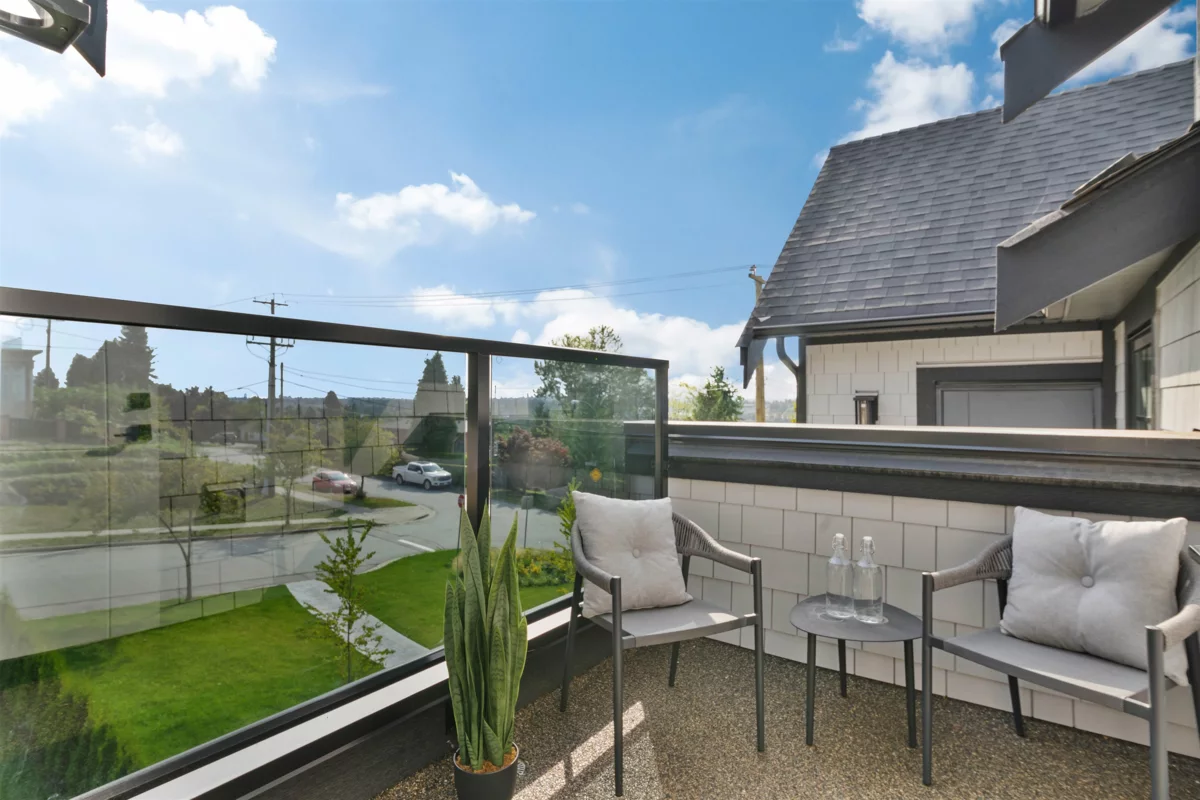 Laundry Room Photo of 3615 Yale Street, Vancouver, BC
