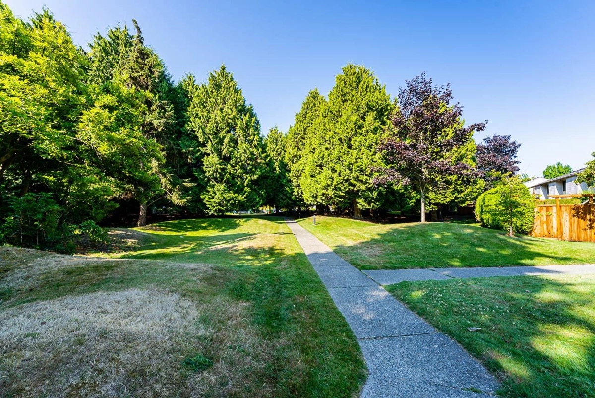 Entry Foyer Photo of 203 9320 Parksville Drive, Richmond, BC
