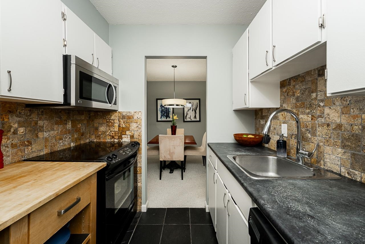 Family Room Photo of 203 9320 Parksville Drive, Richmond, BC