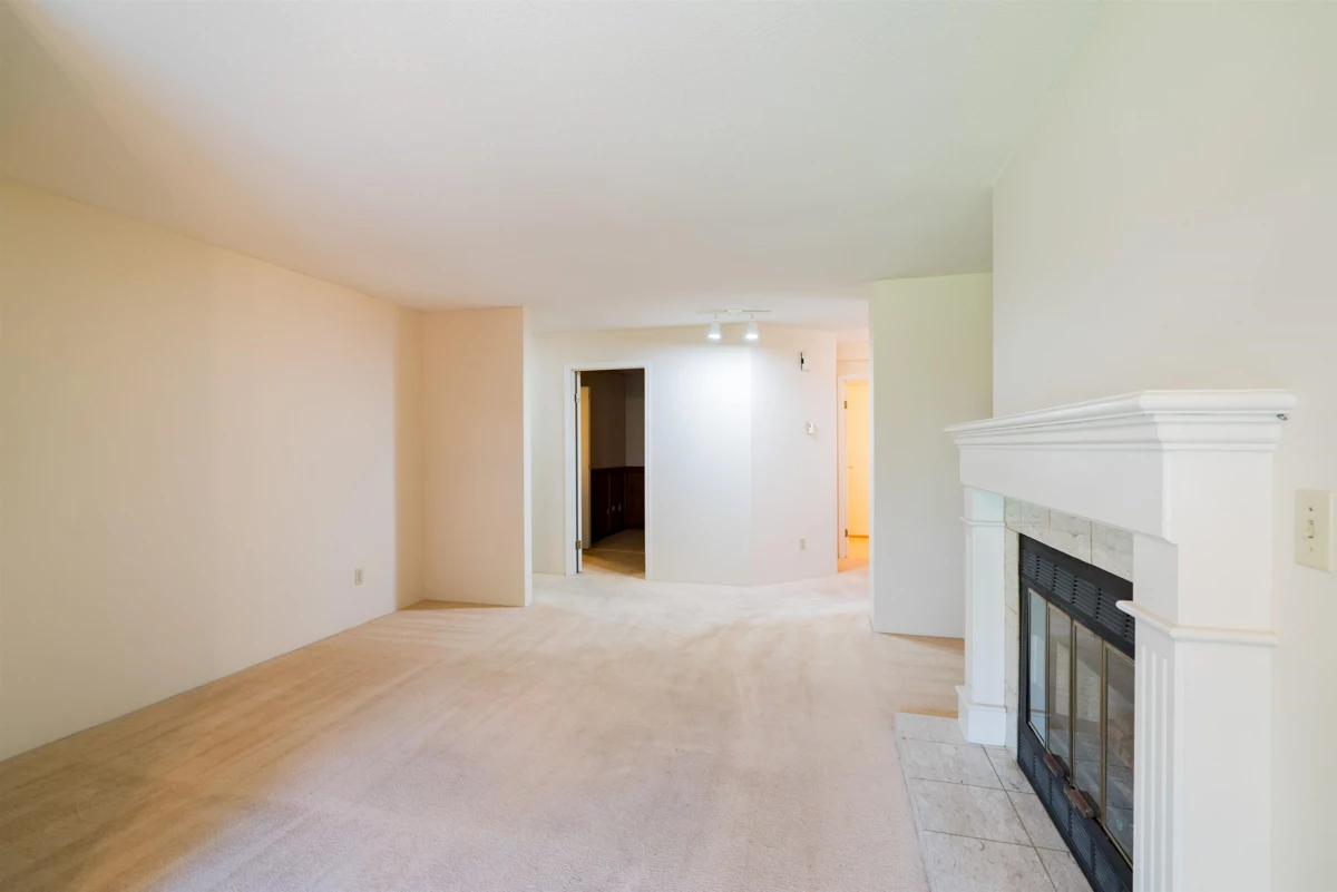 Guest Bathroom Photo of 107 22515 116 Avenue, Maple Ridge, BC