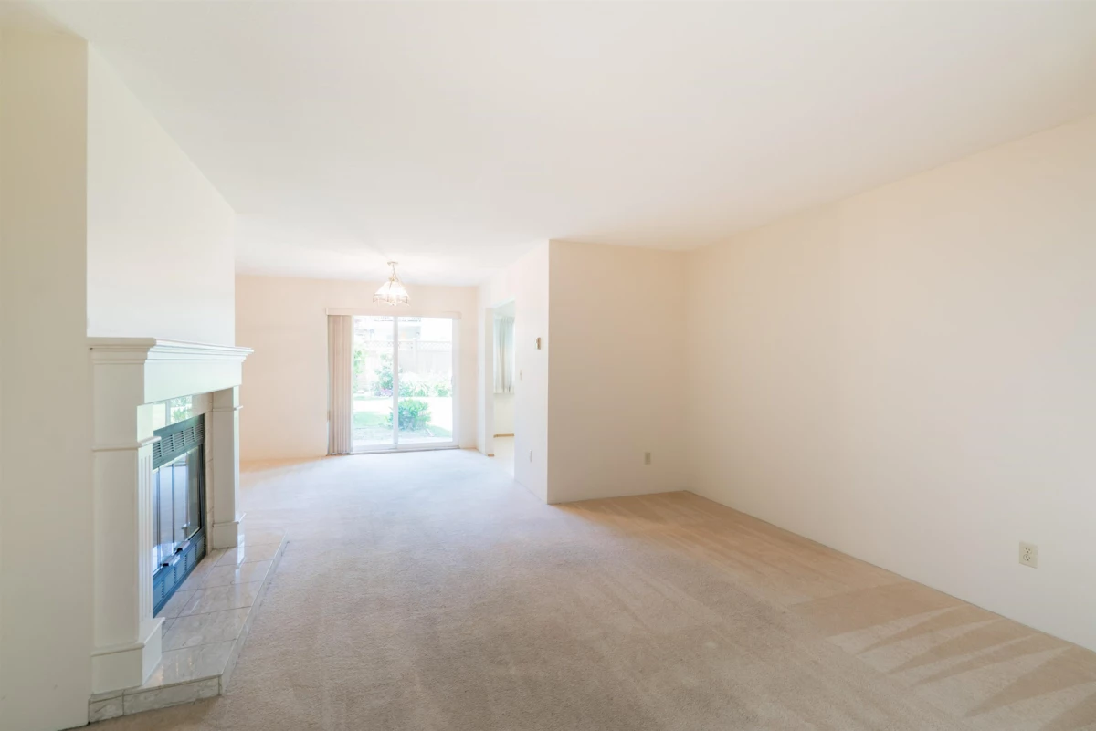 Walk-In Closet Photo of 107 22515 116 Avenue, Maple Ridge, BC