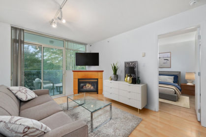 205 2733 Chandlery Place, Vancouver, BC, Vancouver — Apartment/Condo for sale