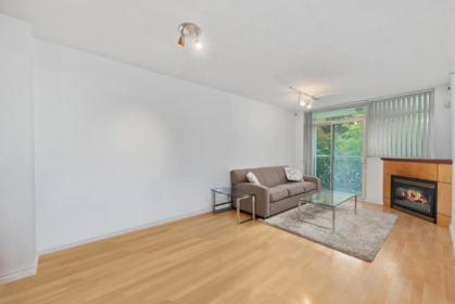 205 2733 Chandlery Place, Vancouver, BC, Vancouver — Apartment/Condo for sale