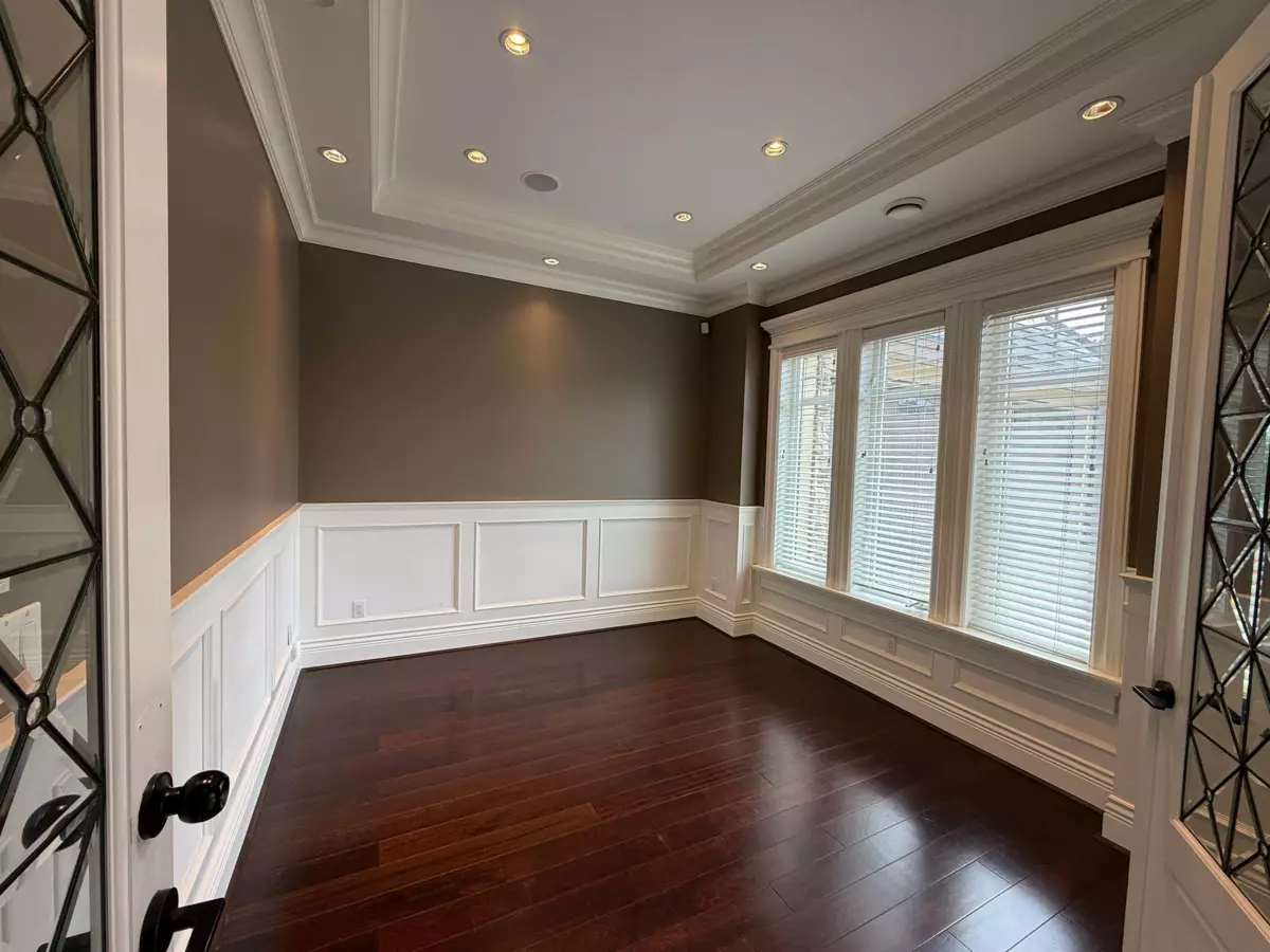 Living Room Photo of 5760 Murchison Road, Richmond, BC