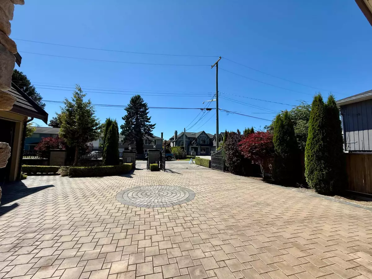 Staircase Photo of 5760 Murchison Road, Richmond, BC