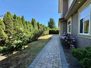 Entry Foyer Photo of 5760 Murchison Road, Richmond, BC