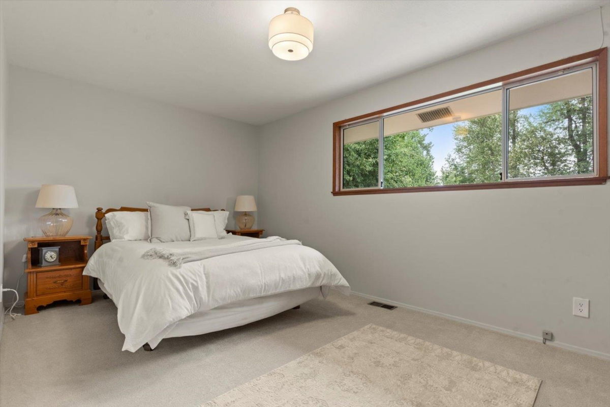 Mudroom Photo of 7454 Leary Crescent, Chilliwack, BC