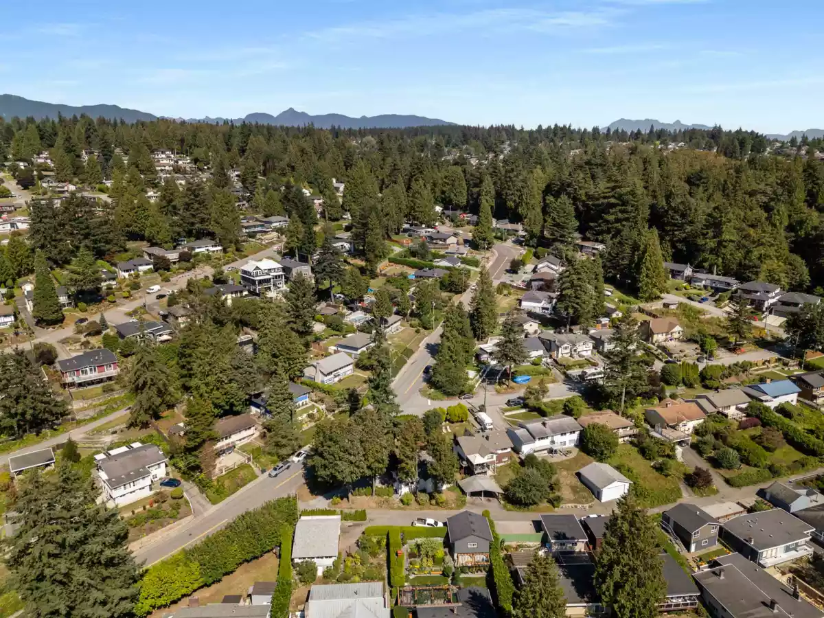Bedroom 2 Photo of 1706 Glendale Avenue, Coquitlam, BC