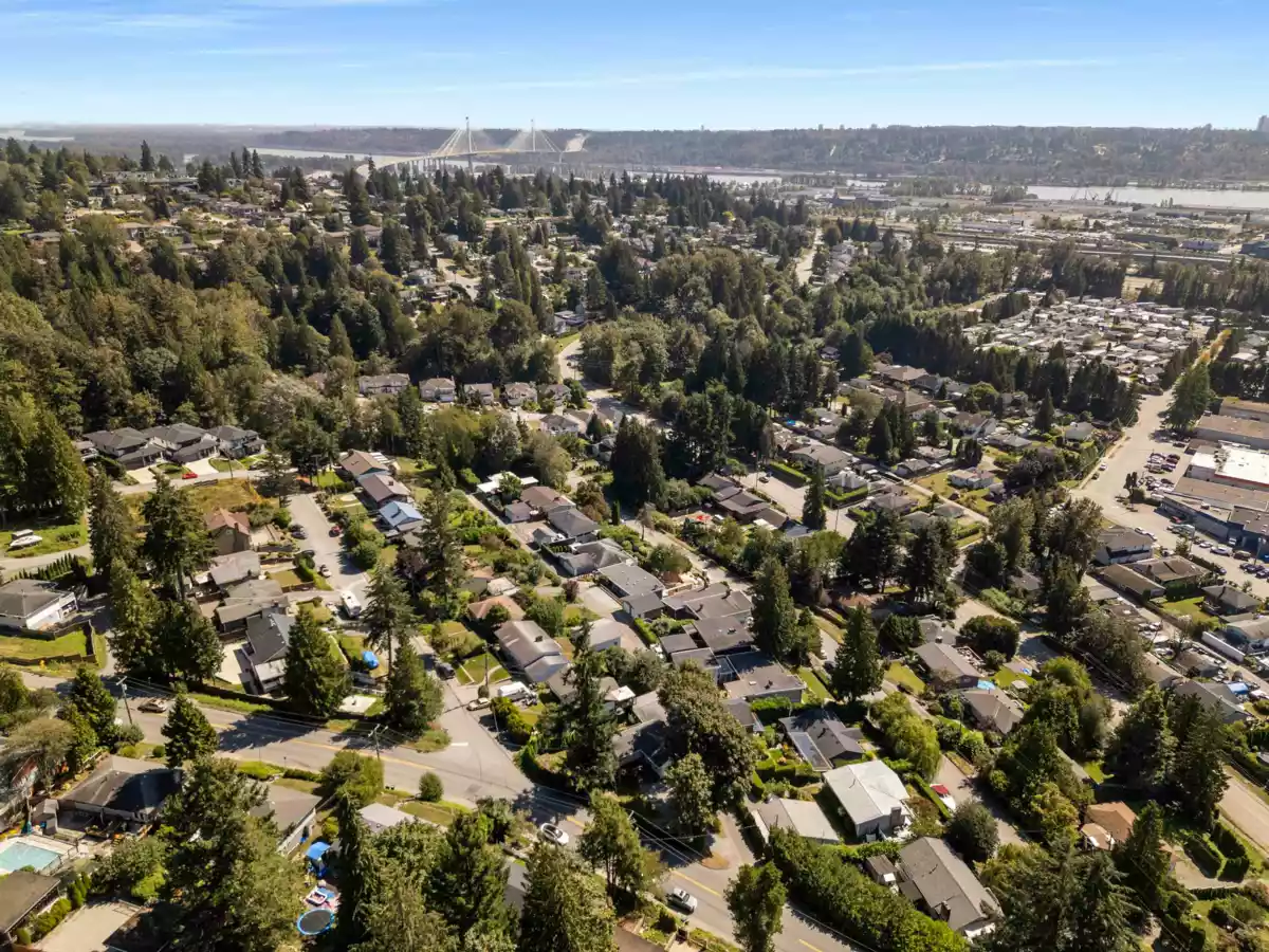 Kitchen Island Photo of 1706 Glendale Avenue, Coquitlam, BC
