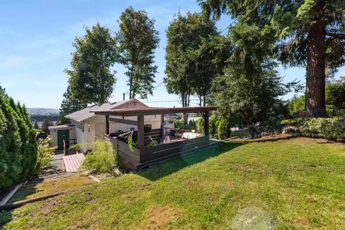 Swimming Pool Photo of 1706 Glendale Avenue, Coquitlam, BC